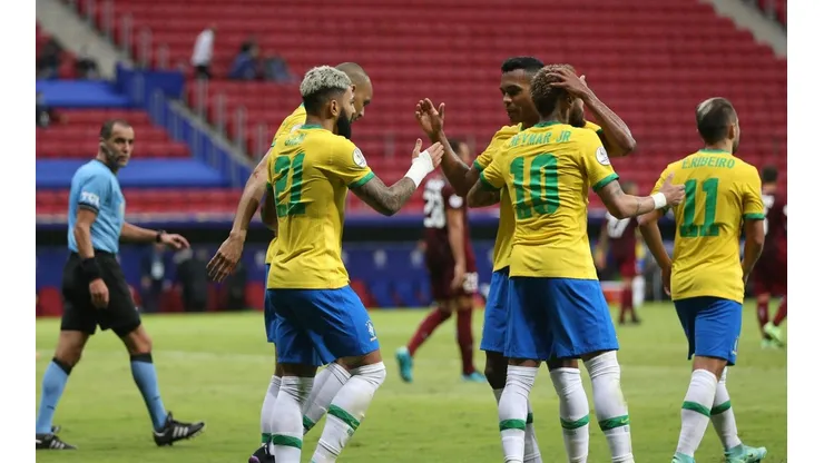 Tite fala sobre a escalação do Brasil contra o Peru, pela segunda rodada da Copa América