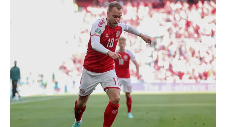 Eriksen no jogo entre Dinamarca e Finlândia