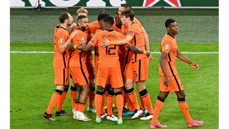 Holanda estreia com vitória na Eurocopa e derrota a Ucrânia por 3 a 2 neste domingo