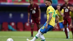 Brasil chega ao segundo gol após cobrança de pênalti de Neymar. (Foto:Getty Images)