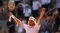 Tsitsipas é o primeiro finalista de Roland Garros após vencer Zverev. (Foto: Getty Images)