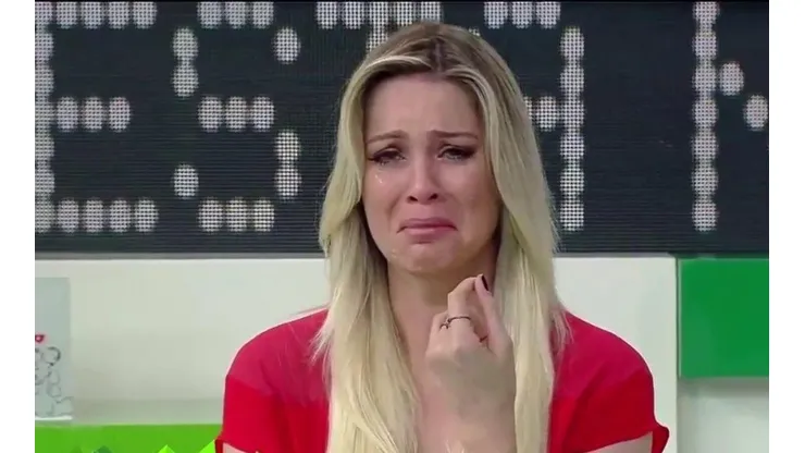 Apresentadora falou sobre uma troca de técnicos no rival - Foto: Reprodução/Band/Jogo Aberto.