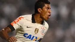 Paulinho pode retornar de vez ao Brasil - Foto: Mauro Horita/AGIF.