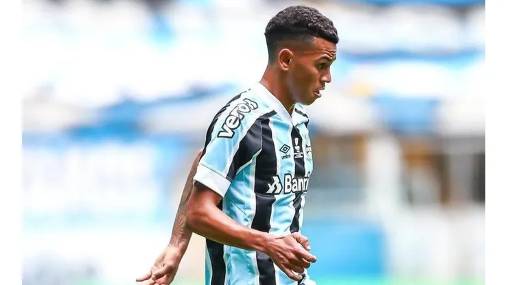 Fernando Henrique impressionou diante do Santa Cruz - Foto: Lucas Uebel/Flickr Oficial do Grêmio/Divulgação.