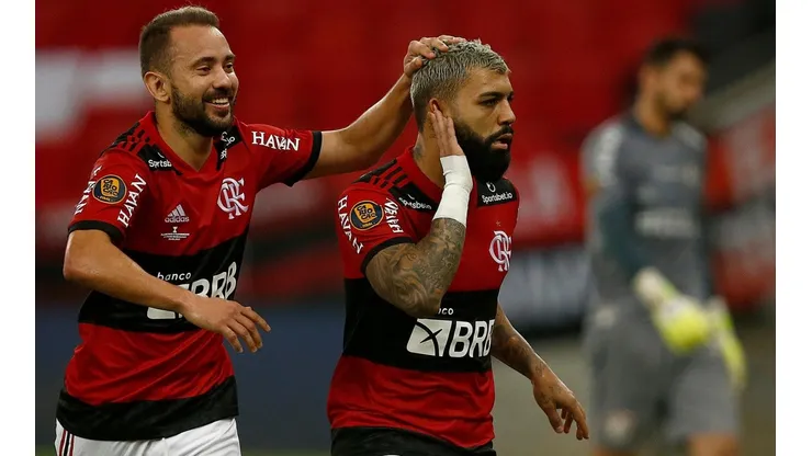 Gabigol e Everton Ribeiro são dois jogadores que servem à seleção brasileira (Foto: Getty Images)