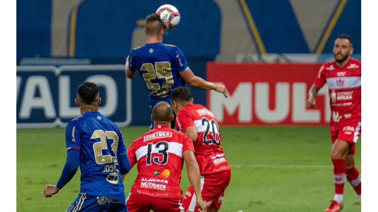CRB alfinetou o Cruzeiro após vitória pela Série B do Brasileirão