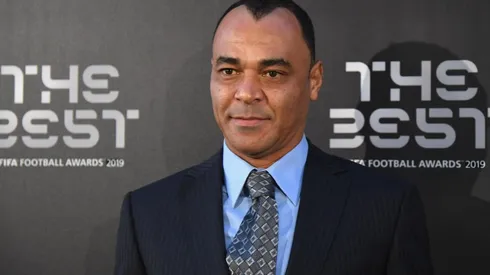 Cafu completa 51 anos e recebe homenagens de clubes