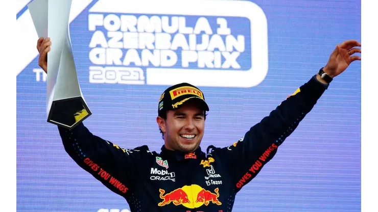 Pérez foi o vencedor da prova em Baku, neste domingo (6)