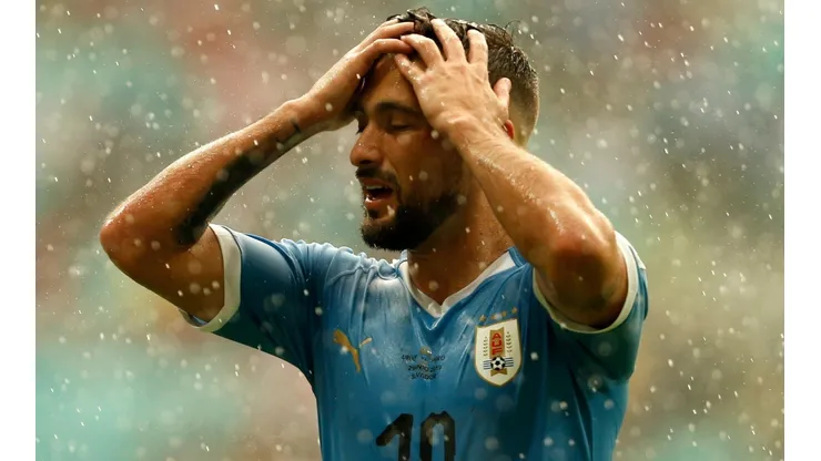 Meia foi contaminado com a Covid-19 e desfalcará o Uruguai nas Eliminatórias (Foto: Getty Images)