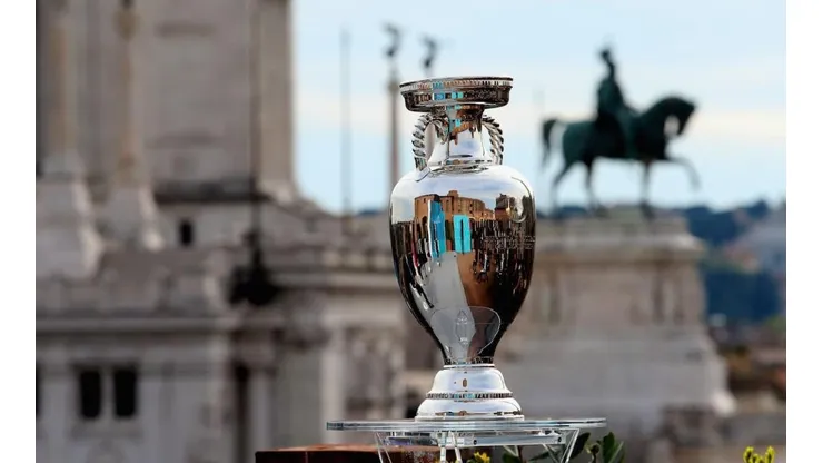Eurocopa de 2020, disputada em 2021, terá múltiplas sedes