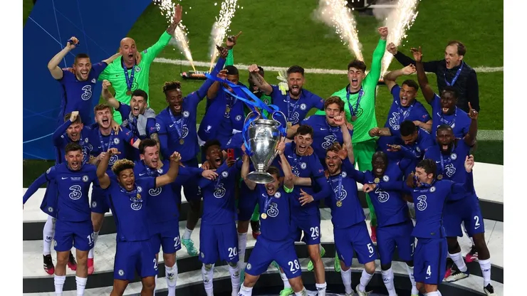 O Chelsea levantou a Champions League pela segunda vez na história (Foto: Getty Images)
