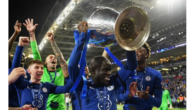 Kanté foi mais um jogador a vencer tanto a Champions League, quanto a Copa do Mundo (Foto: Getty Images)
