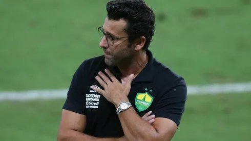 Valentim não resistiu à primeira rodada do Campeonato Brasileiro (Foto: Gil Gomes/AGIF)