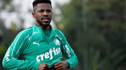 Volante era constantemente criticado pela torcida - Foto: Bruno Ulivieri/AGIF.