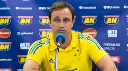 Felipe Conceição rechaça busca por reforços no Cruzeiro