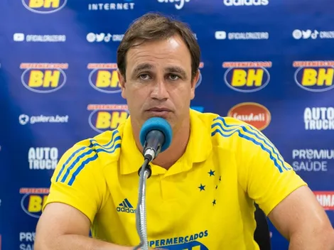Felipe Conceição rechaça busca por reforços no Cruzeiro