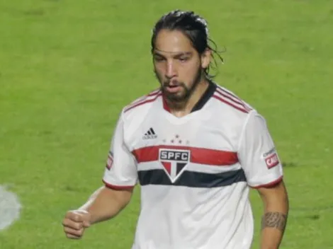 Benítez e Dani Alves seguem fora e Crespo encaminha time do São Paulo