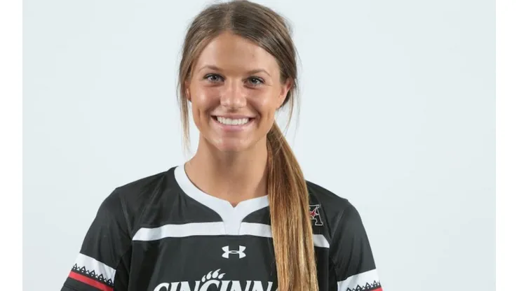 Ally Sidloski tem 21 anos e jogava no time da Universidade de Cincinnati