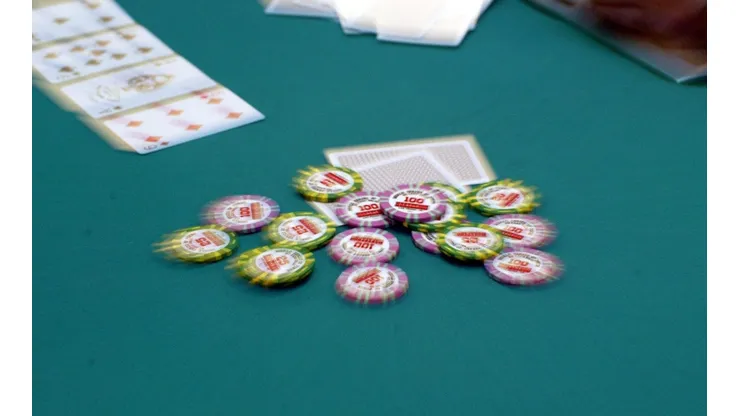 Five Card Draw também é conhecido como poker fechado