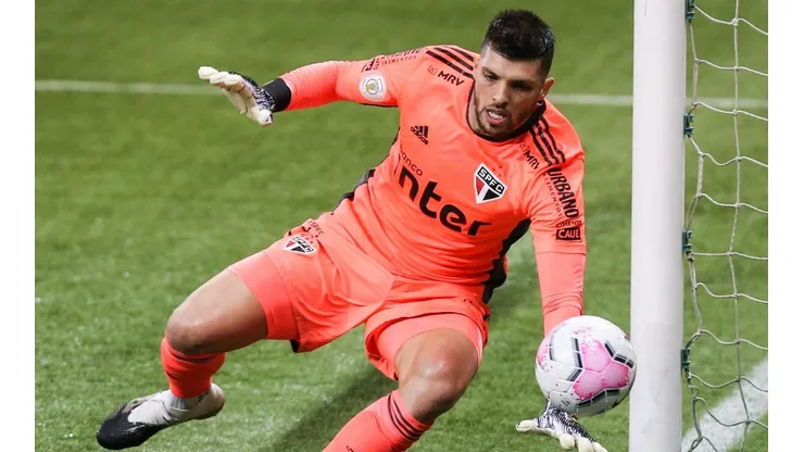 Tiago Volpi foi o goleiro do time que tirou o São Paulo da fila (Foto: Getty Images)