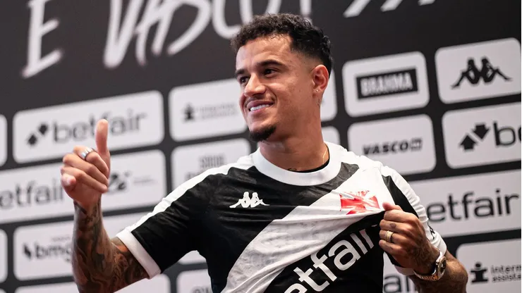 Coutinho foi anunciado pelo Vasco em um empréstimo até junho de 2025 junto ao Aston Villa - Foto: Leandro Amorim/Vasco