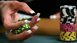 O que importa no poker são as fichas, não o tempo