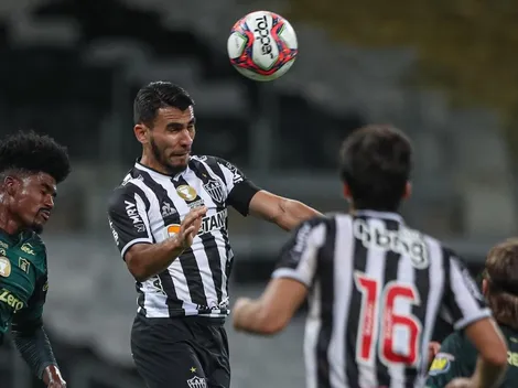 Sérgio Coelho se preocupa e considera saída de até 2 zagueiros: "Pelo que estão jogando..."