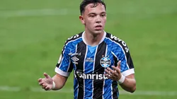 Atacante jogará no Porto, de Portugal, a partir da próxima temporada (Foto: Fernando Alves/AGIF)