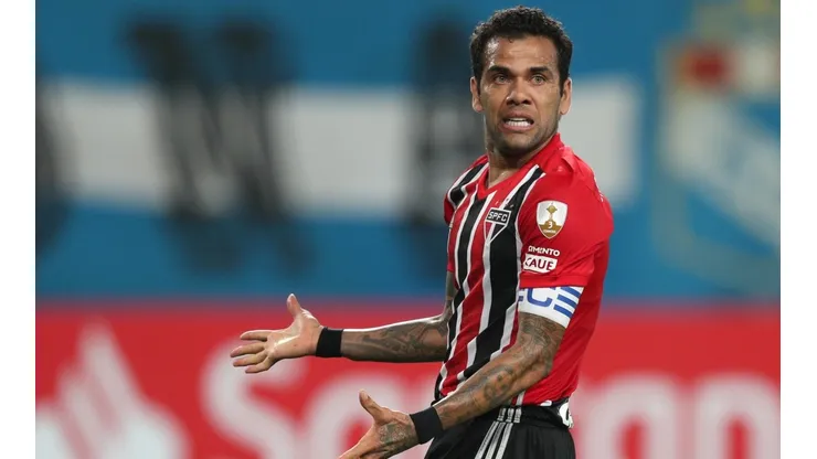 Daniel Alves foi campeão paulista com o São Paulo em 2021 (Foto: Getty Images)