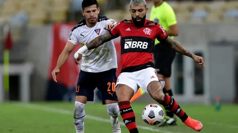 Flamengo e LDU vão empatando por 1 a 1 (Foto: Getty Images)
