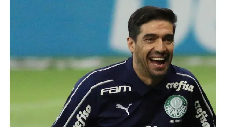 Abel Ferreira sabe onde a equipe vem rendendo mais - Foto: Fernando Moreno/AGIF.