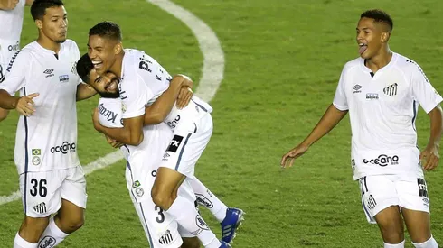 Santos visita o The Strongest nesta terça-feira (18), pela Libertadores