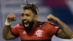 Gabriel marcou o gol que vai dando a vitória ao Flamengo (Foto: Getty Images)