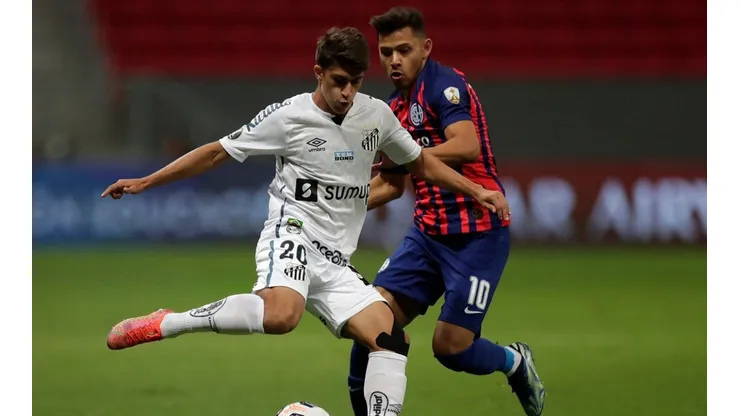 Gabriel Pirani deve ter contrato renovado até a próxima quinta-feira (20)