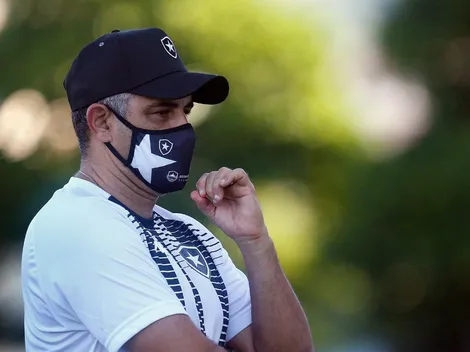 Torcida do Botafogo pede a demissão de Marcelo Chamusca