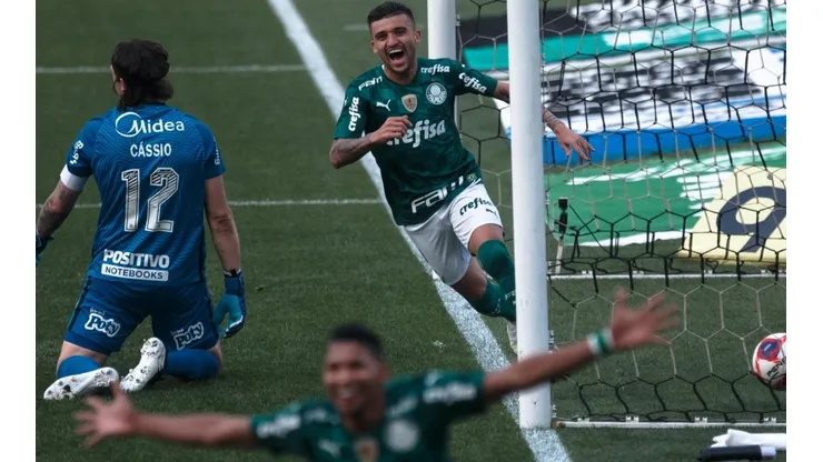 Palmeiras vence o Corinthians por 2 x 0 e é o primeiro finalista do Paulistão. (Ettore Chiereguini/AGIF)
