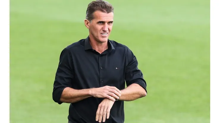 Enquete: quem deve ser o novo técnico do Corinthians? Vote