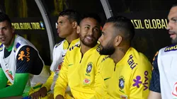 Tite convoca 24 jogadores para jogos da seleção brasileira; quatro deles jogam no Brasil. (Foto: Getty Images)