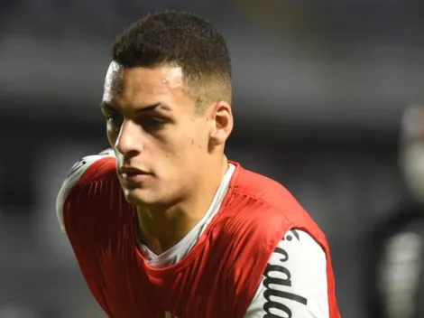 Boa fase de Kaiky pode fazer Santos 'brecar' procura por defensor