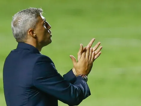 Crespo ‘barra’ meia, que tem futuro indefinido no SPFC