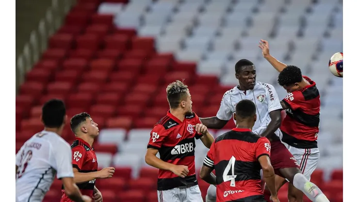 Finais do Campeonato Carioca com o clássico Fla-Flu serão transmitidas pela TV Record