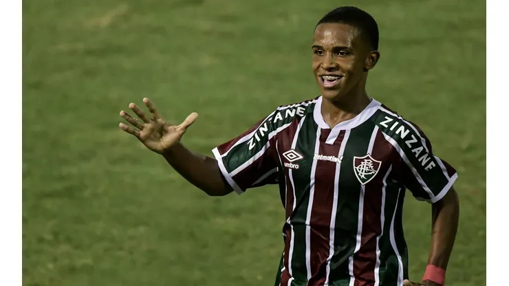 Atacante marcou um dos gols na vitória sobre a Portuguesa (Foto: Thiago Ribeiro/AGIF)