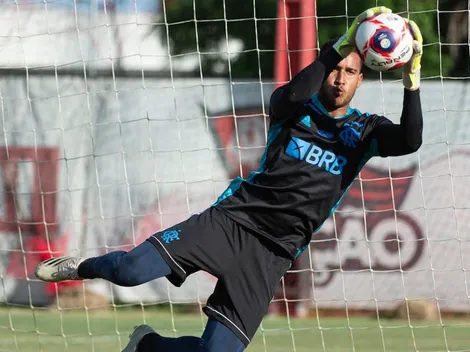 Flamengo pode ter Gabriel Batista no gol com ausência de Diego Alves