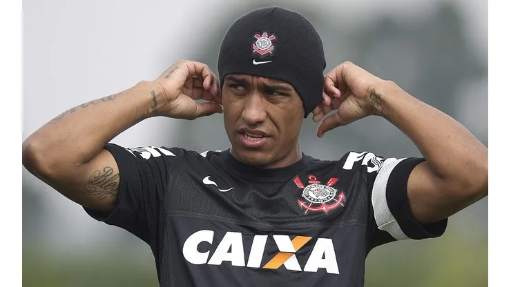 Paulinho deve mudar de ares em 2021 - Foto: Daniel Augusto Jr/Agência Corinthians.