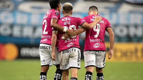Independiente de Valle passa perregue em aeroporto de Salvador. (Foto: Getty Images)
