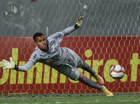 Rodrigo Caetano leva pressão de "2 clubes no Brasil" e adianta renovação de Matheus Mendes