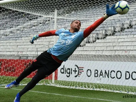 Athletico Paranaense define futuro do goleiro Anderson