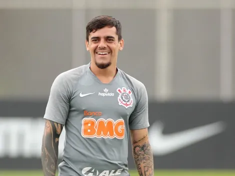 Fagner dá benção para 'sucessor' no Corinthians