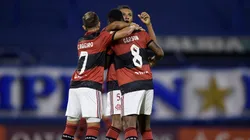 Jogadores do Flamengo abraçados
