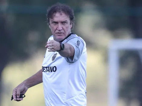 Defensor dá 'primeiro passo' para deixar o Galo